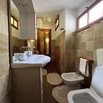 Stone House - Location Blue Appartement *
